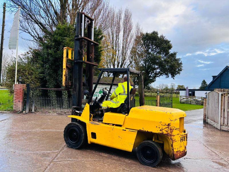 HYSTER DIESEL FORKLIFT C/W 2 STAGE MAST & PERKINS ENGINE *VIDEO*