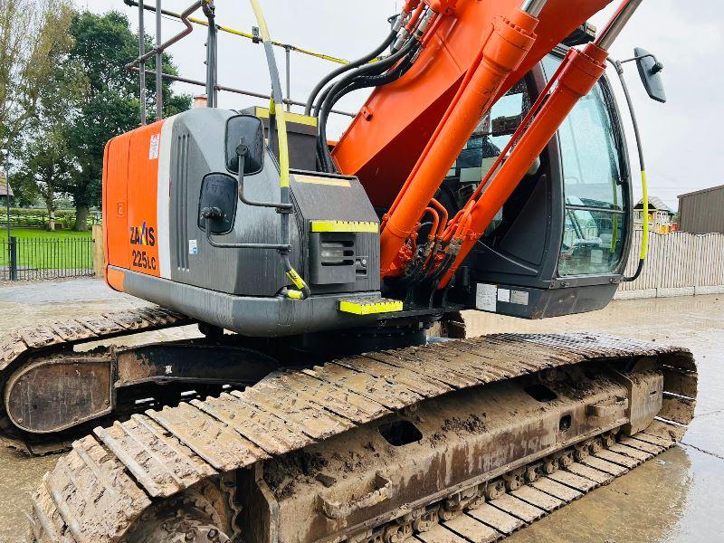 HITACHI ZX225USRLC-3 EXCAVATOR *YEAR 2013* C/W QUICK HITCH *VIDEO*