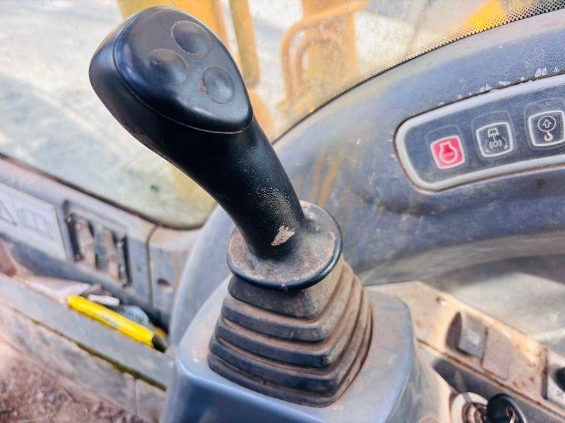 JCB JS130 EXCAVATOR *C/W QH & BUCKET* READING 7889 HOURS*VIDEO*