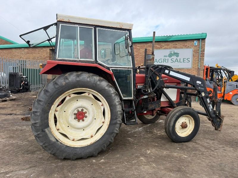 CASE INTERNATIONAL 884 TRACTOR*C/W FRONT LOADER*VIDEO*
