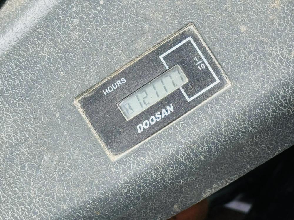 DOOSAN DL200-3 LOADING SHOVEL* C/W BUCKET*YEAR 2015*VIDEO*