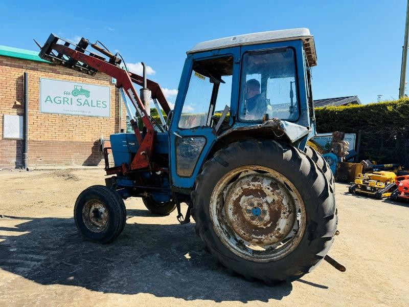 FORD 4600 2WD TRACTOR*C/W MUCK FORK*VIDEO*