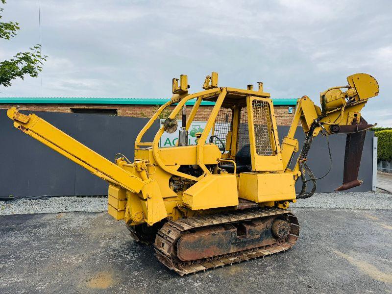 VERMEER FLX75 PLOW*C/W PLOW*READING 1555 HOURS*STEERING WHEEL*VIDEO*