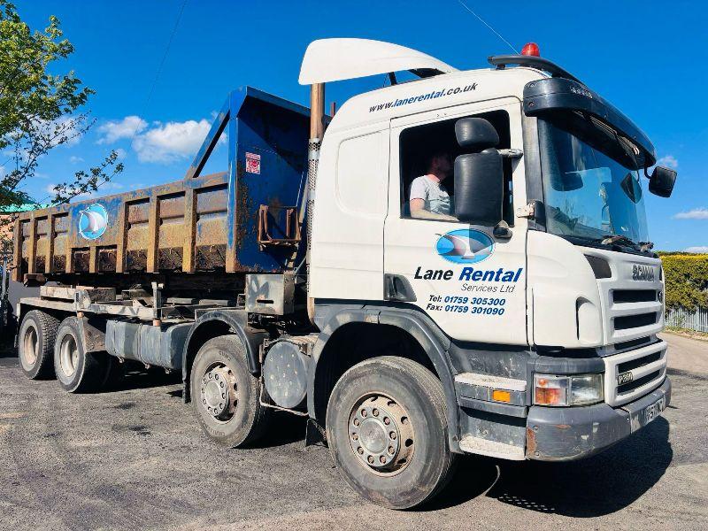 SCANIA P380 8X4 HOOKLOADER *C/W BIN*VIDEO*