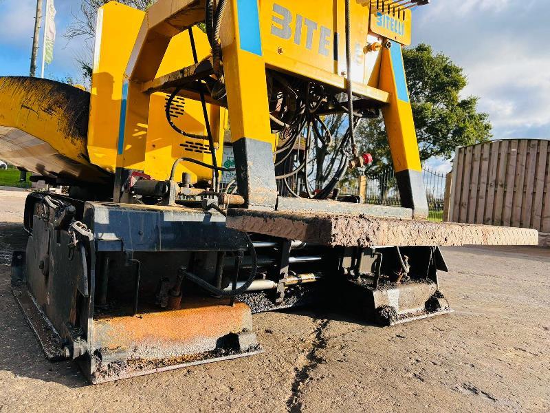 BITELLI BB611 TRACKED ASHPELT PAVER C/W 360 DEGREE SLEW HOPPER *VIDEO*