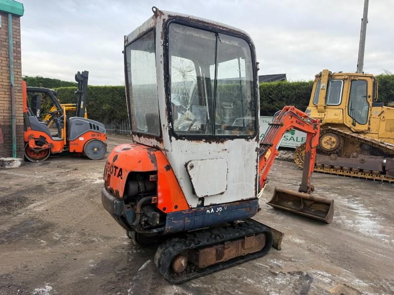 KUBOTA KX36-2 *ENGINE STARTS BUT DOESNT OPERATE*VIDEO*