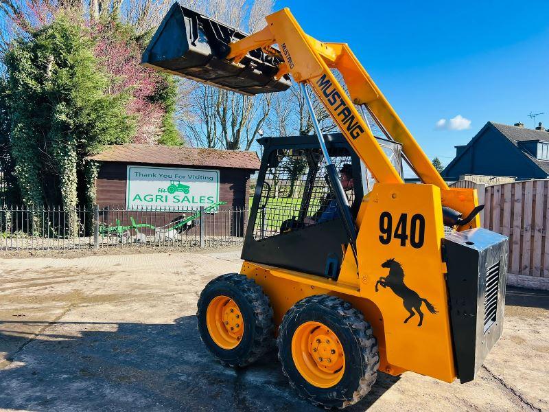 MUSTANG 940 4WD SKIDSTEER C/W BUCKET *VIDEO*