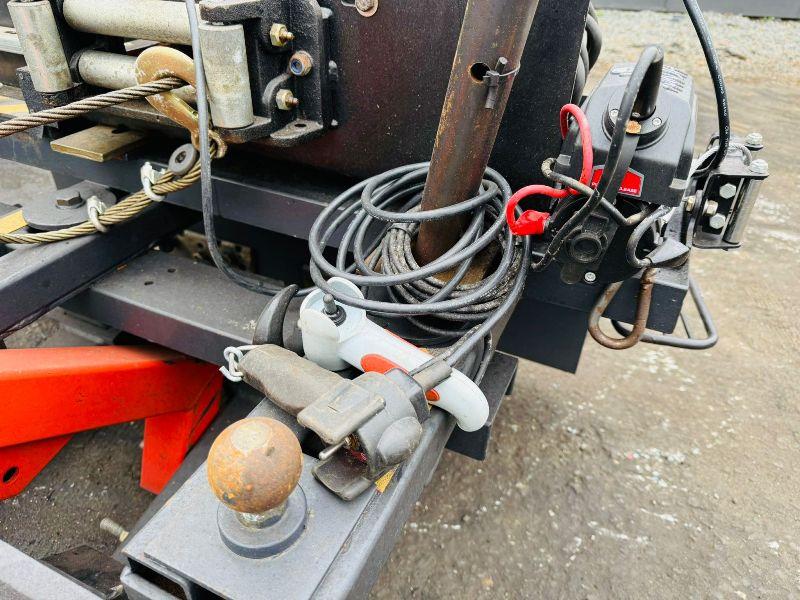 PIERCE WINCH TO SUIT SKIDSTEER*C/W 2 REMOTES*VIDEO*