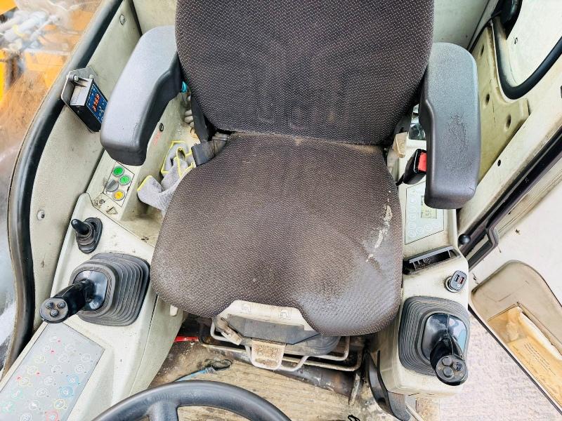 FORD 5000 TRACTOR*C/W NEW ROOF,MUDGUARDS AND ALTERNATOR*VIDEO*