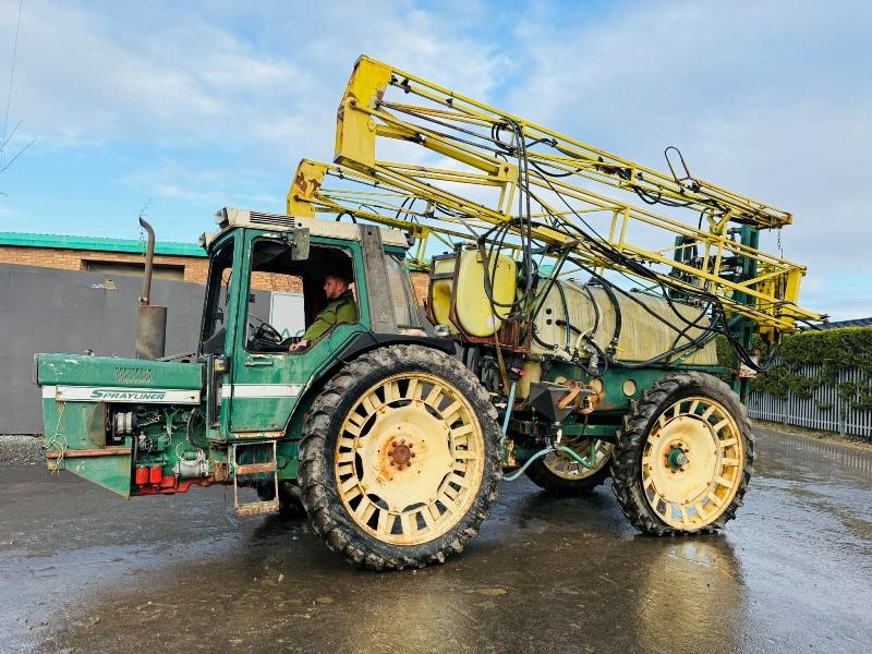 CASE INTERNATIONAL 2WD SPRAYER*C/W SELF PROPELLED SPRAYER*VIDEO*