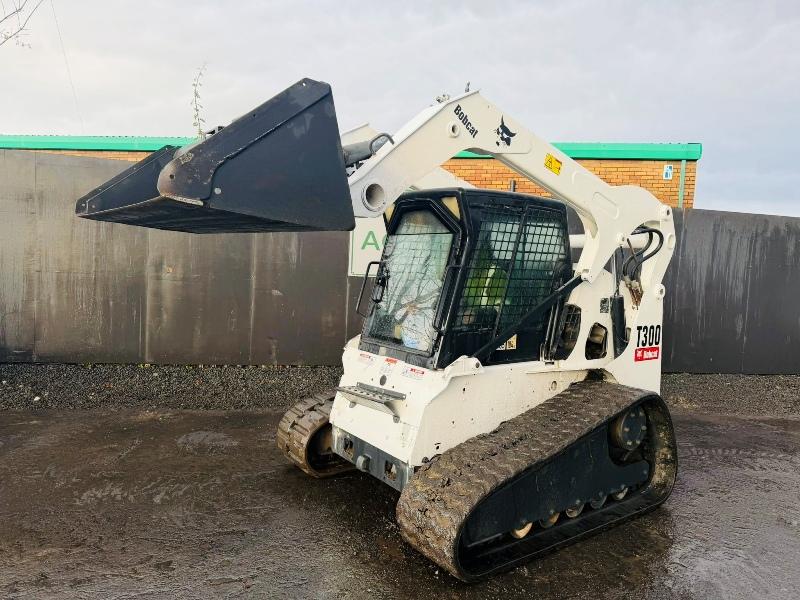 BOBCAT T300 TRACKED SKIDSTEER*READING 2450 HOURS*VIDEO*