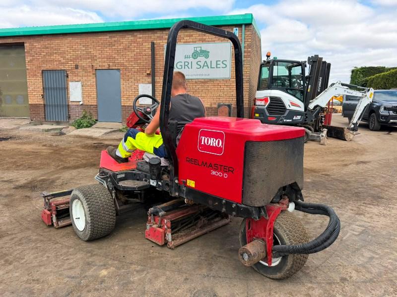 TORO REELMASTER 3100D 3WD RIDE ON MOWER*VIDEO*