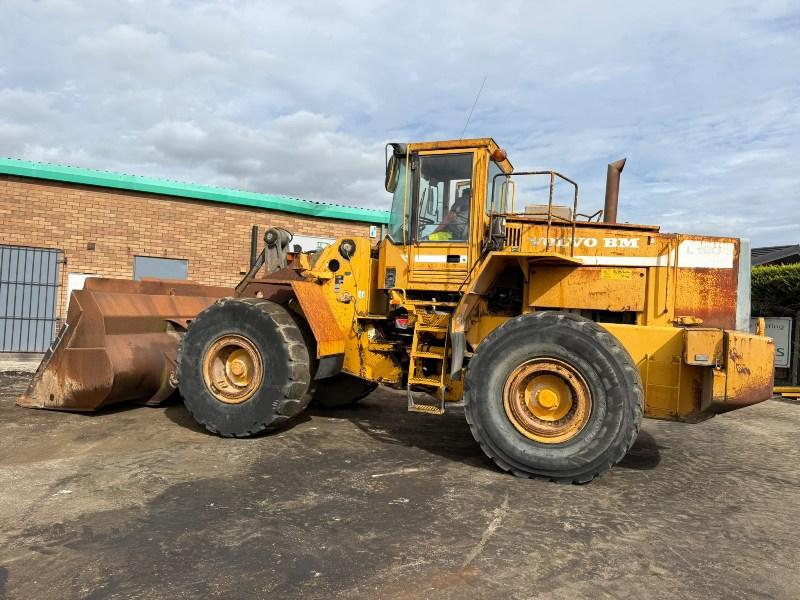 VOLVO L180 LOADING SHOVEL*C/W BUCKET*VIDEO*