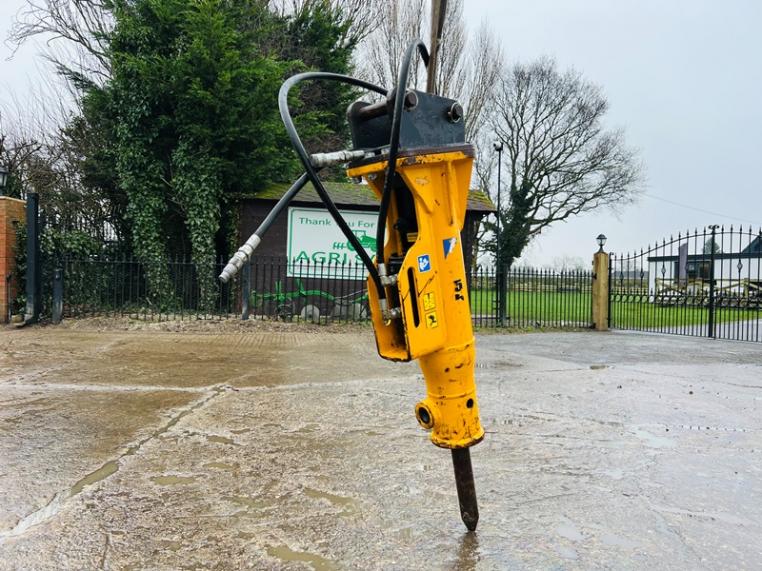 HYDRAULIC BREAKER TO SUIT 3 TON EXCAVATOR QUICK HITCH C/W PIPES *VIDEO*