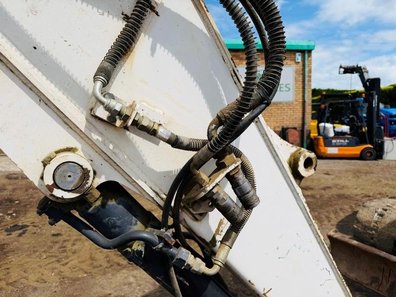 BOBCAT E85 EXCAVATOR*C/W QUICK HITCH*YEAR 2017*SPARES AND REPAIRS*VIDEO*