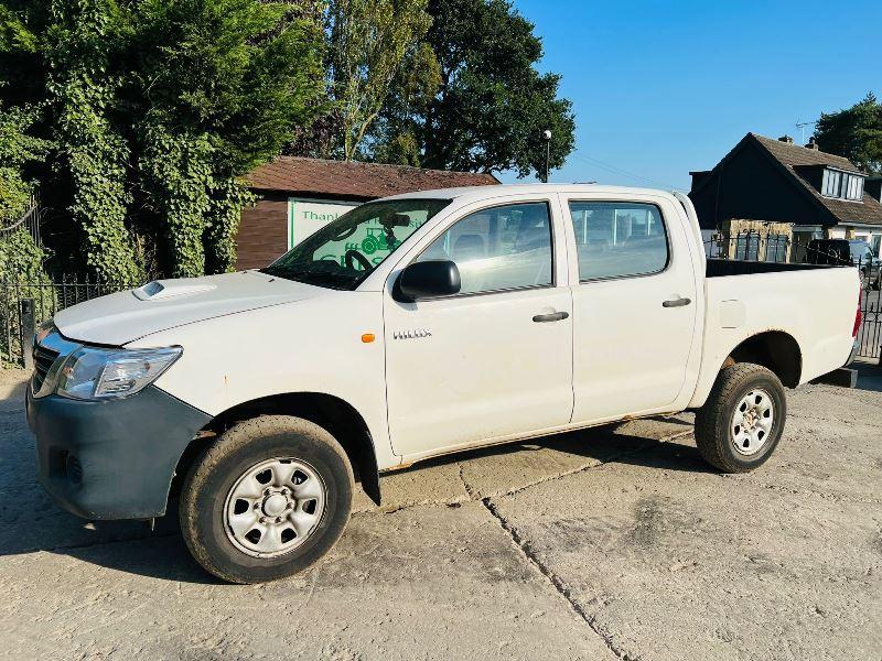 TOYOTA HILUX 2.5L DOUBLE CAB PICK UP *YEAR 2012*VIDEO*