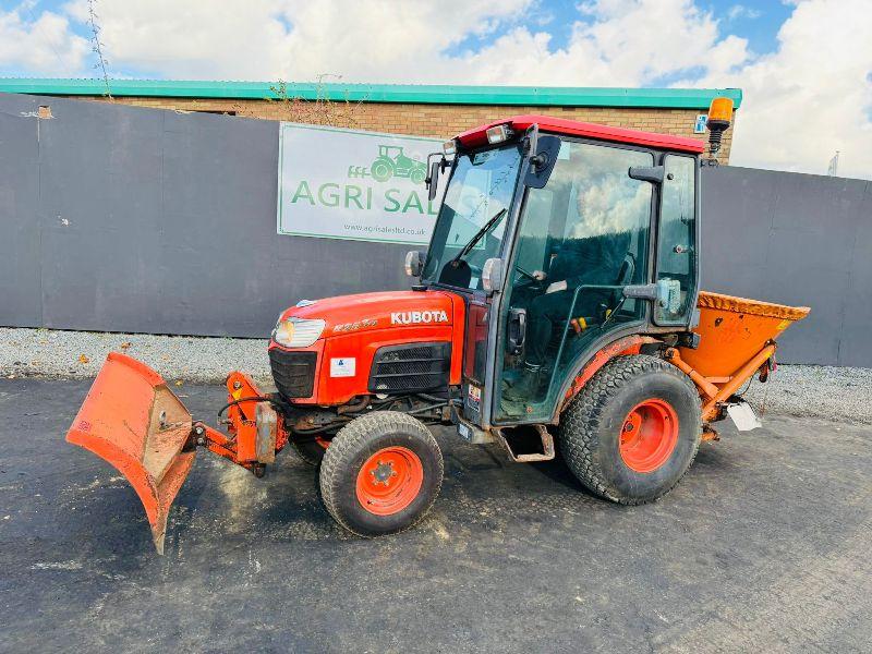 KUBOTA B2530 TRACTOR*C/W SNOW PLOW AND SALT SPREADER*VIDEO*