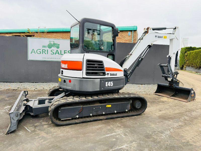 BOBCAT E45 EXCAVATOR *YEAR 2017*ONLY 257 HOURS*C/W HYDRAULIC THUMB*VIDEO*