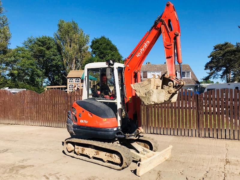KUBOTA KX713 MINI DIGGER * YEAR 2007 * C/W 3 X BUCKETS