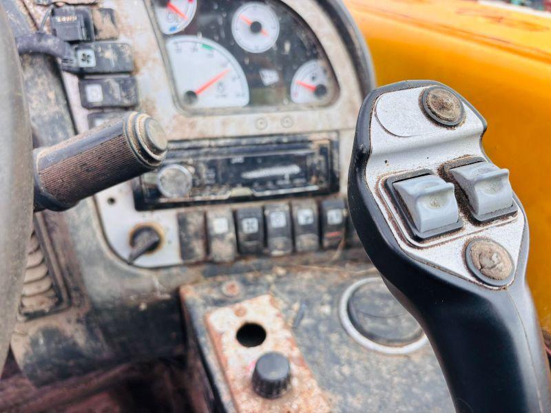 JCB 526-56 TELEHANDLER* AG SPEC*C/W PALLET TINES*VIDEO*