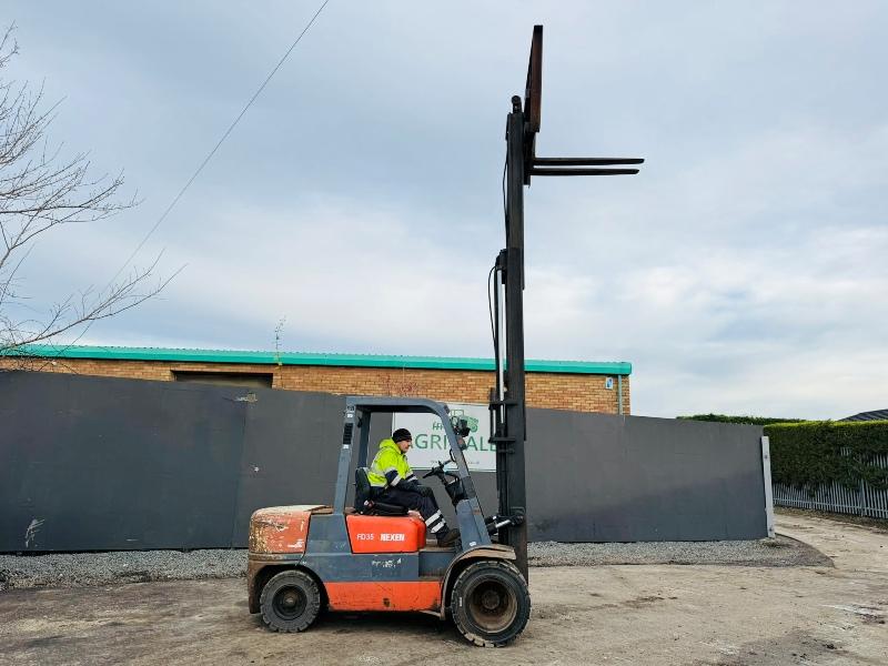 NEXEN FD35 CONTAINER SPEC FORKLIFT*YEAR 2010*C/W PALLET TINES*VIDEO*