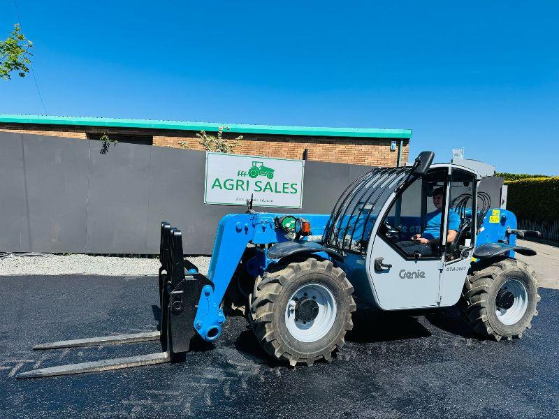 GENIE GTH-3007 TURBO TELEHANDLER *READING 3212 HOURS*C/W PALLET TINES*VIDEO*