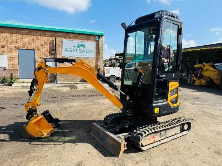 AUGER NM-E18 MINI EXCAVATOR*ONLY 56 HOURS*C/W KUBOTA ENGINE*YEAR 2025*VIDEO*