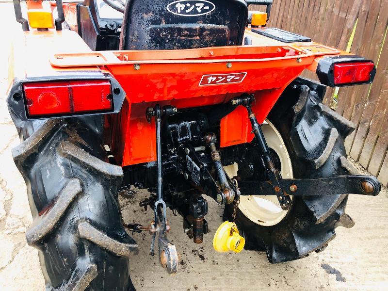 YANMAR F20 4WD COMPACT TRACTOR C/W FRONT LOADER & BUCKET