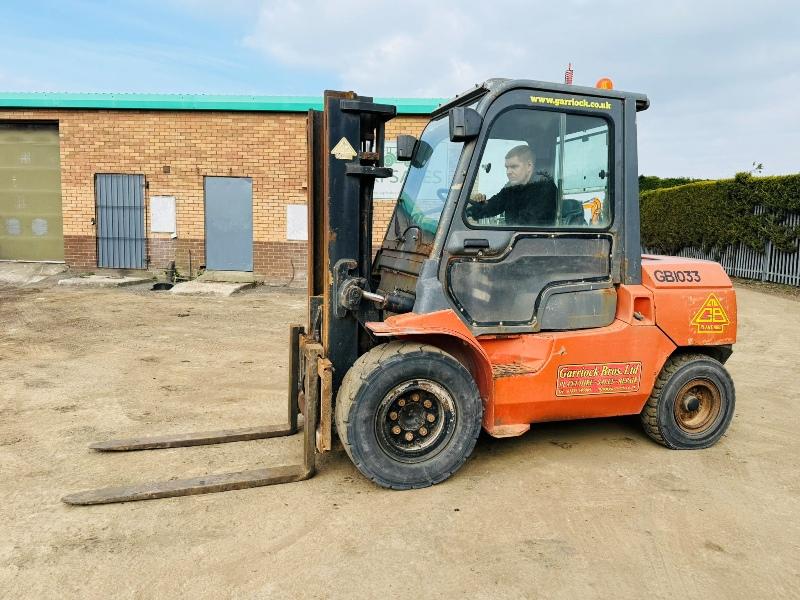 TOYOTA 02-7F040 FORKLIFT*C/W PALLET TINES*VIDEO*