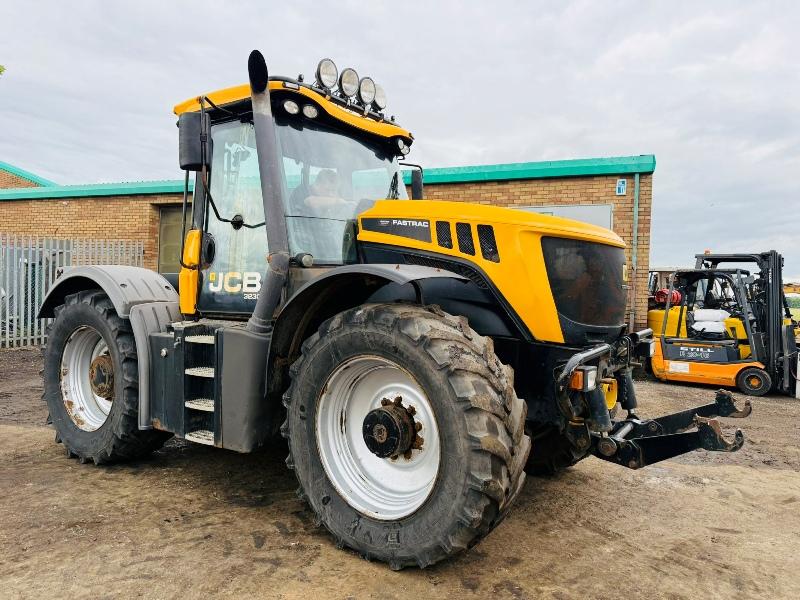 JCB HMV 3230 FASTRAC TRACTOR*C/W FRONT LINKAGE*YEAR 2014*VIDEO*