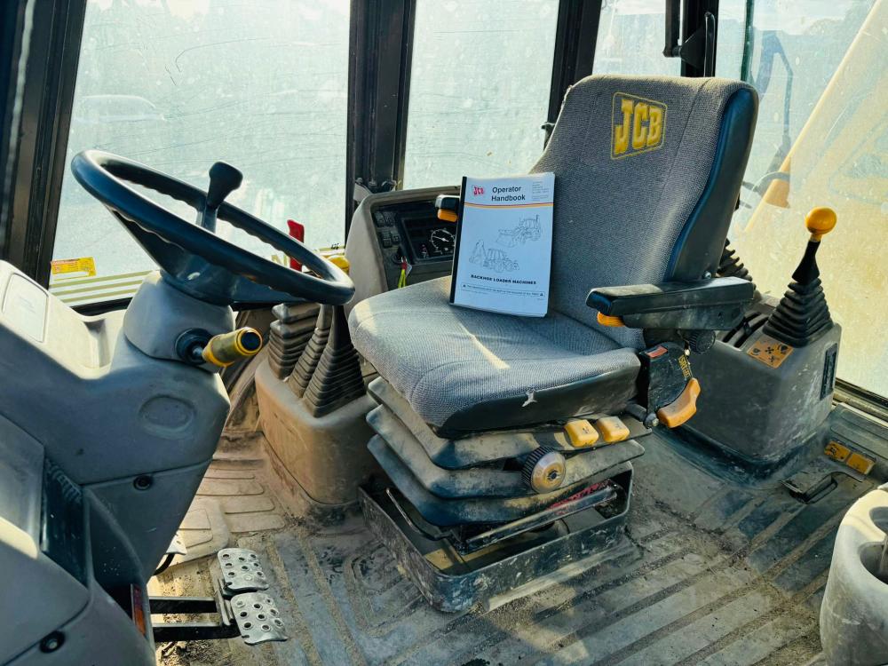 JCB 3CX SITEMASTER + PROJECT 8 4WD*C/W 4 IN ONE BUCKET*POWER SHIFT*VIDEO*