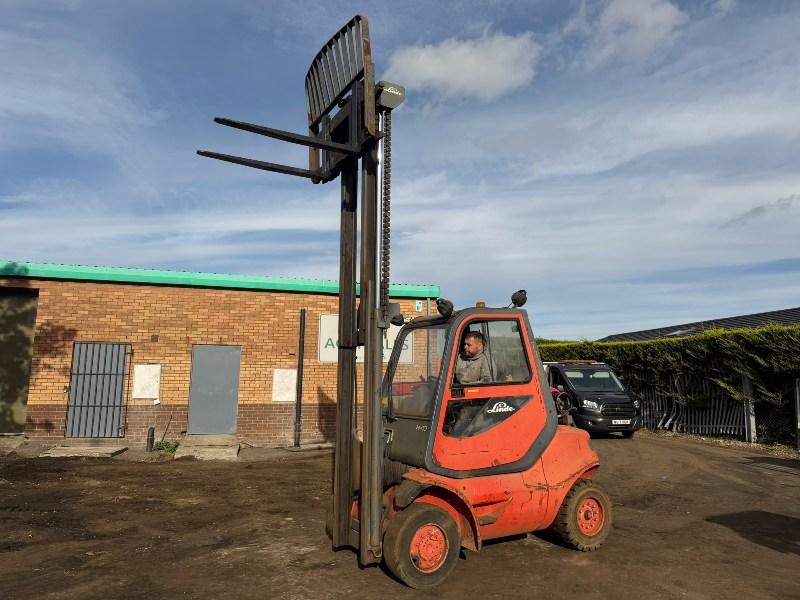 LINDE H40T-04 FORKLIFT*C/W PALLET TINES*VIDEO*