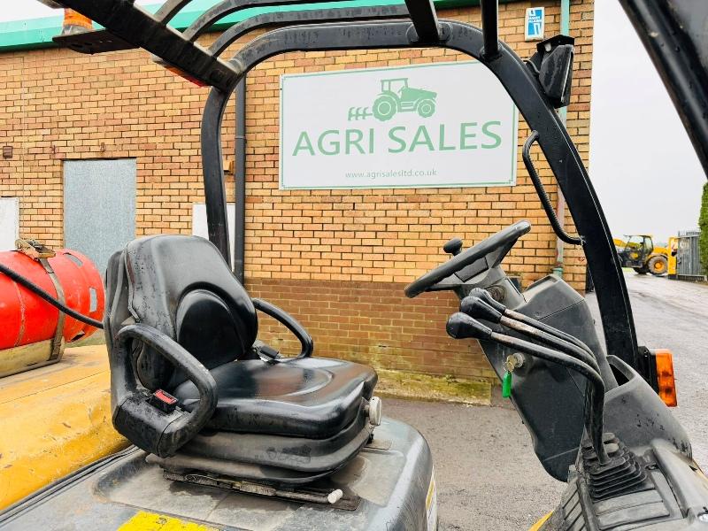 CATERPILLAR GP30N CONTAINER SPEC FORKLIFT*C/W PALLET TINES*VIDEO*