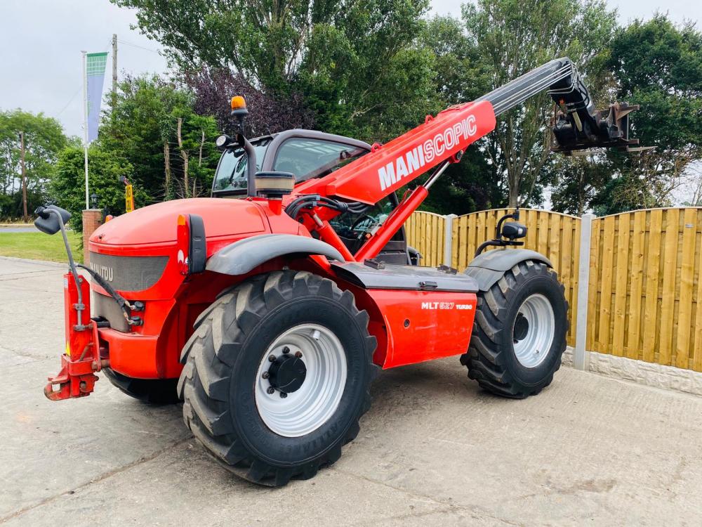MANITOU MLT627 TURBO TELEHANDLER * YEAR 2013 AG-SPEC * C/W PICK UP HITCH