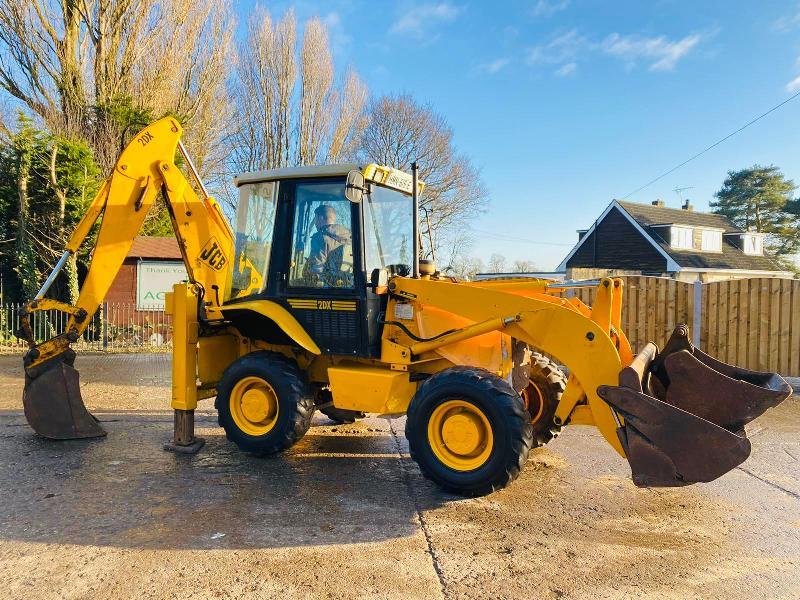 JCB 2DX 4WD BACKHOE DIGGER C/W QUICK HITCH & 2 X BUCKETS