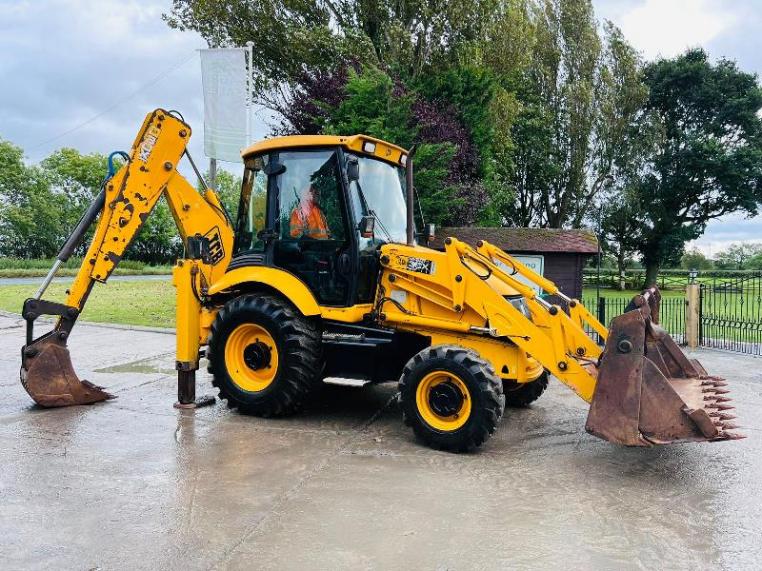 JCB 3CX 4WD PROJECT 21 BACKHOE DIGGER C/W MANUAL GEAR BOX & EXTENDING DIG *VIDEO*