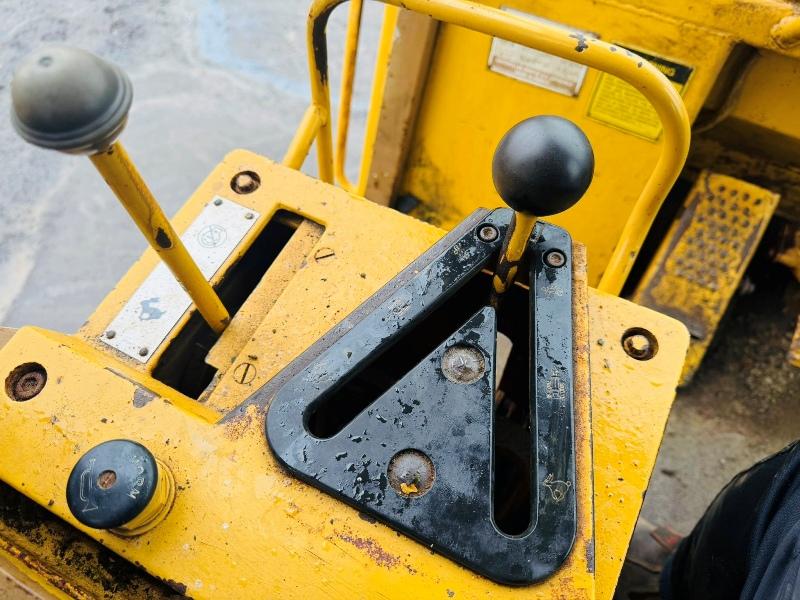 CATERPILLAR 943 TRACKED LOADER*C/W 3 IN 1 BUCKET*VIDEO*