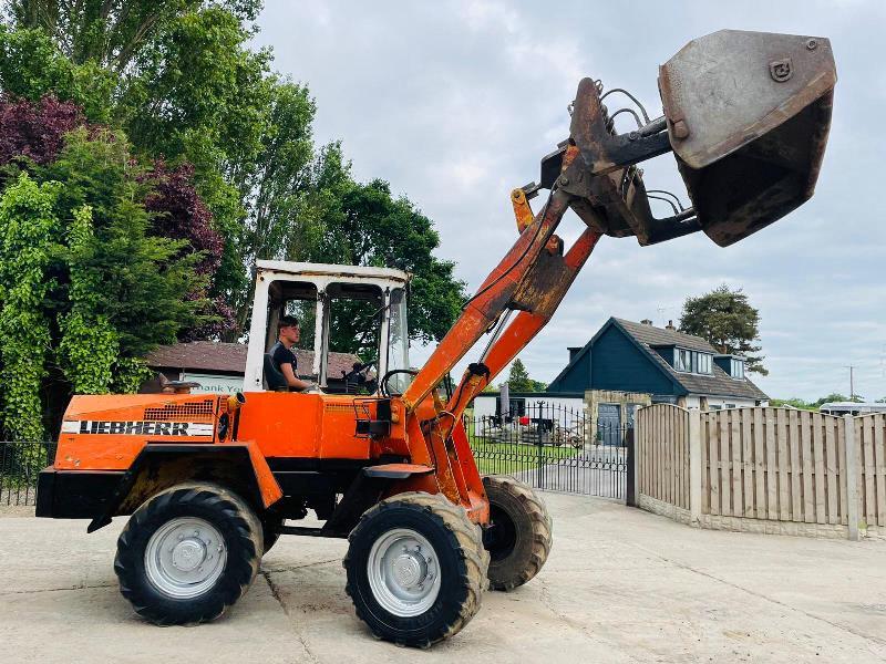 LIEBHERR L508 4WD LOADING SHOVEL C/W TOE TIP BUCKET 