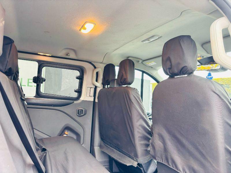 FORD TRANSIT LIMITED CUSTOM 6 SEATER *YEAR 2022* +VAT*VIDEO*