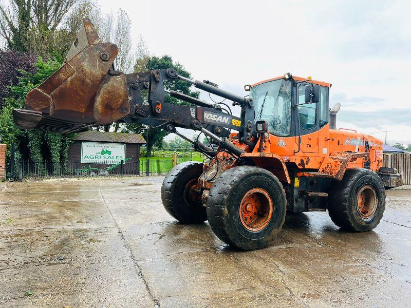 DOOSAN DL 250 4WD LOADING SHOVEL *YEAR 2012* C/W THREE IN ONE BUCKET *VIDEO*