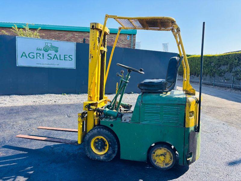 DIESEL FORKLIFT*C/W PALLET TINES* 2 STAGE MAST*VIDEO*