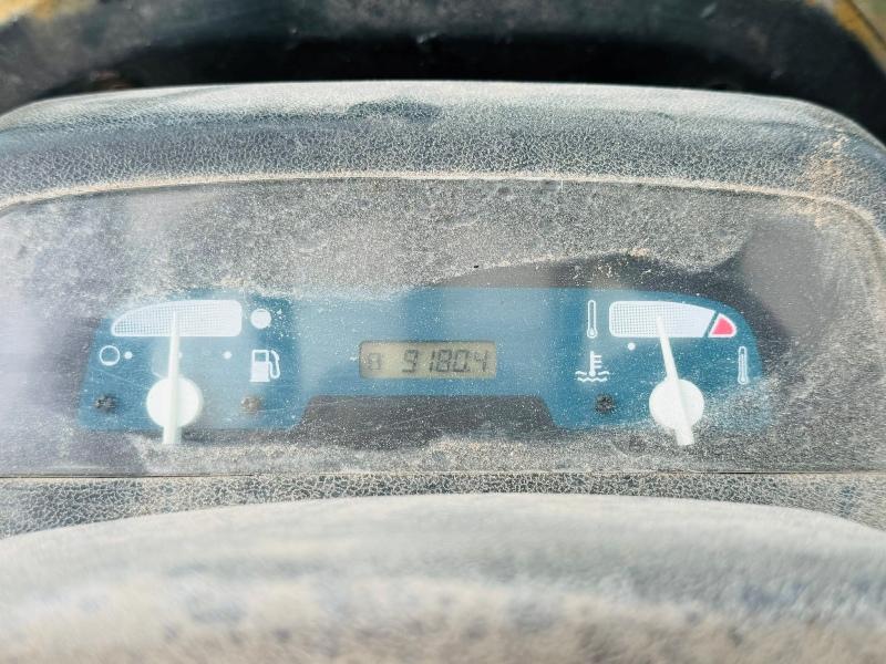 TOYOTA 02-7F040 FORKLIFT*C/W PALLET TINES*VIDEO*