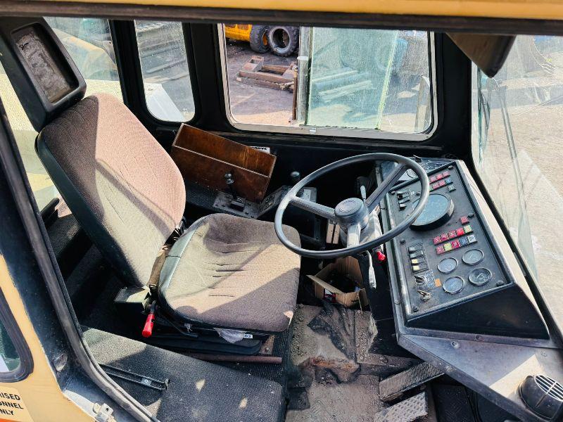 GROVE AT633B MOBILE CRANE*C/W 4X SUPPORT LEGS*VIDEO*
