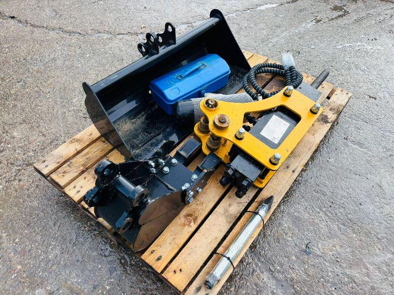UNUSED 1 X DITCHING BUCKET, 1 X DIGGING BUCKET, 1 X HYDRAULIC HAMMER *2023* VIDEO *