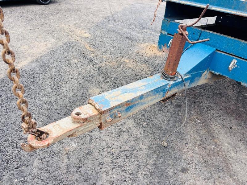 BAIL TRAILER 21FT LONG 8FT WIDE