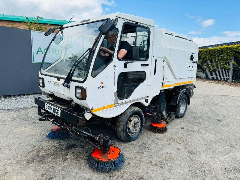 SCARAB ROAD SWEEPER *C/W BRUSHES AND JETWASH* VIDEO*
