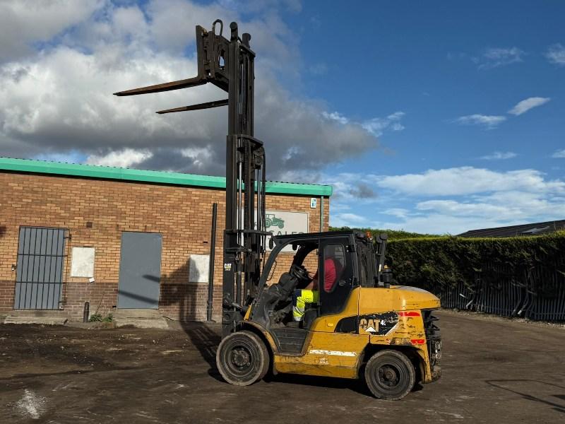 CATERPILLAR DP45NT FORKLIFT*C/W FORK POSITIONER*YEAR 2014*VIDEO*