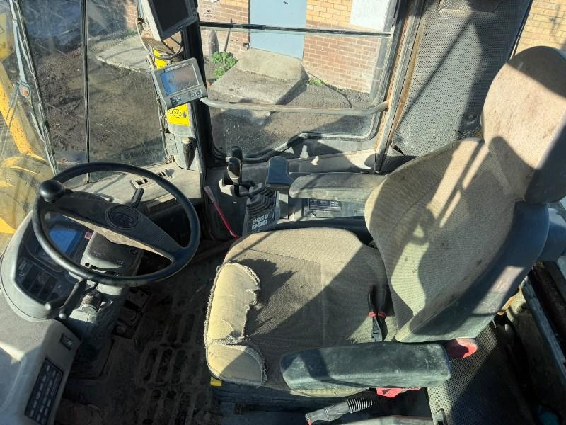 KOMATSU WA470-3H LOADING SHOVEL*C/W BUCKET*
