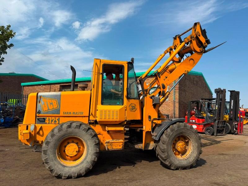 JCB 412S FARM MASTER FRONT LOADER*C/W BUCKET AND TINES*VIDEO*