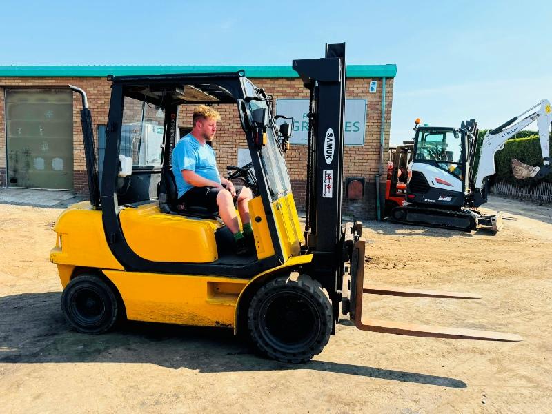 SAMUK SF30D FORKLIFT*C/W SIDESHIFT*VIDEO*